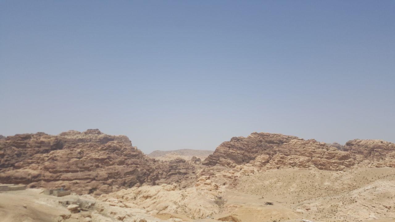 Happy Bedouin House Petra Bed and Breakfast Al Hayy Exteriör bild